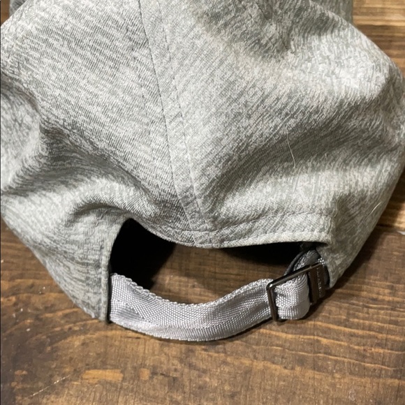 hat - Picture 2 of 3